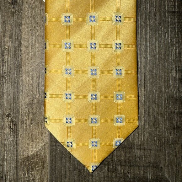 Donald Trump Signature Men's 100% Silk Classic Yellow Gold Mens Tie - Picture 6 of 7